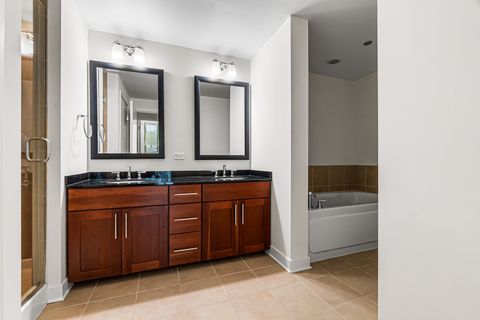 Tiny photo for 505 N McClurg Court #2604, Chicago, IL 60611 (MLS # 12561236)