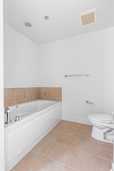 Tiny photo for 505 N McClurg Court #2604, Chicago, IL 60611 (MLS # 12561236)