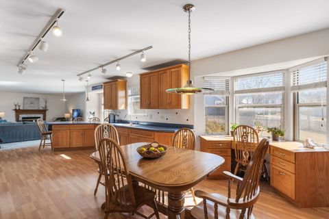 Tiny photo for 509 W Hawthorne Boulevard, Mundelein, IL 60060 (MLS # 12572191)