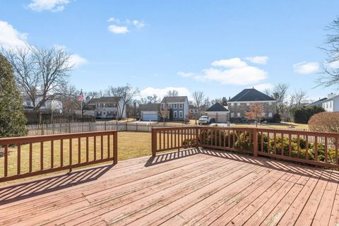 Tiny photo for 509 W Hawthorne Boulevard, Mundelein, IL 60060 (MLS # 12572191)