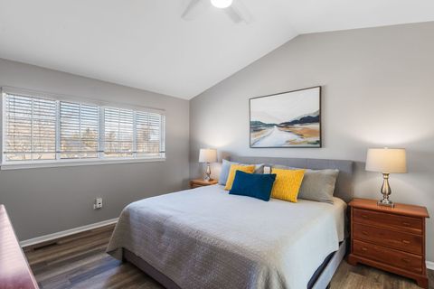 Tiny photo for 509 W Hawthorne Boulevard, Mundelein, IL 60060 (MLS # 12572191)