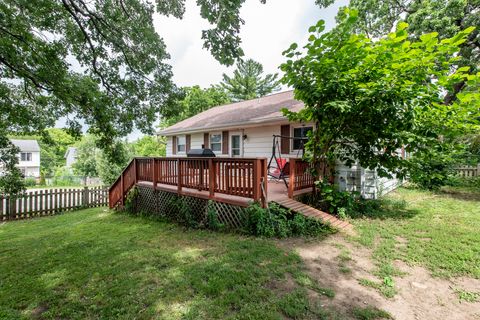 Tiny photo for 38 S Maple Avenue, Fox Lake, IL 60020 (MLS # 12475264)
