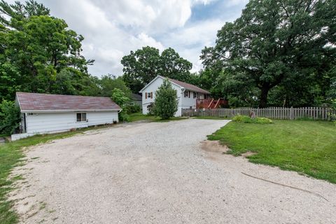 Tiny photo for 38 S Maple Avenue, Fox Lake, IL 60020 (MLS # 12475264)