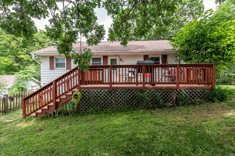 Tiny photo for 38 S Maple Avenue, Fox Lake, IL 60020 (MLS # 12475264)