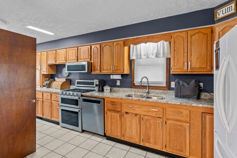 Tiny photo for 1401 Canal Shore Drive, Leclaire, IA 52753 (MLS # 12645954)