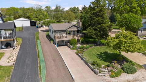 Tiny photo for 1401 Canal Shore Drive, Leclaire, IA 52753 (MLS # 12645954)