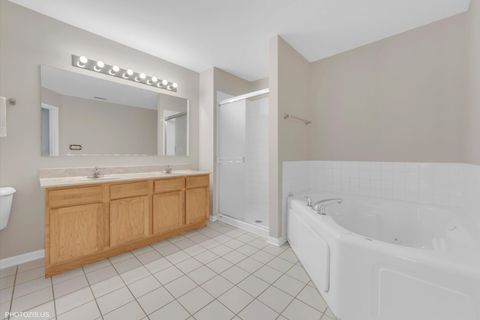 Tiny photo for 201 Westminster Drive, Bloomingdale, IL 60108 (MLS # 12504367)