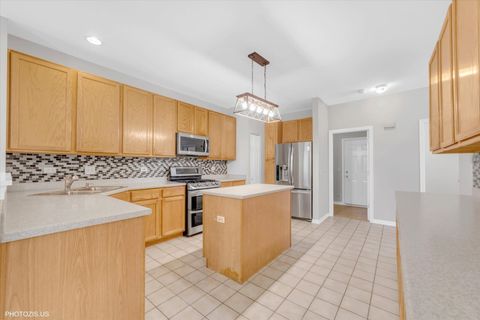 Tiny photo for 201 Westminster Drive, Bloomingdale, IL 60108 (MLS # 12504367)