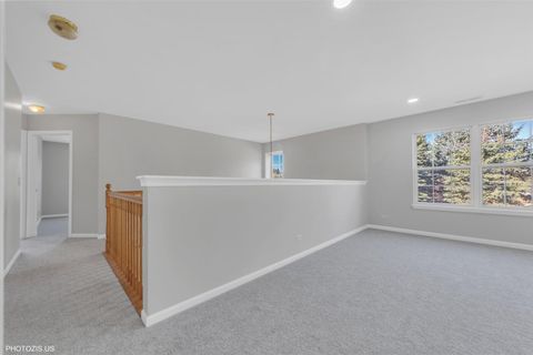 Tiny photo for 201 Westminster Drive, Bloomingdale, IL 60108 (MLS # 12504367)