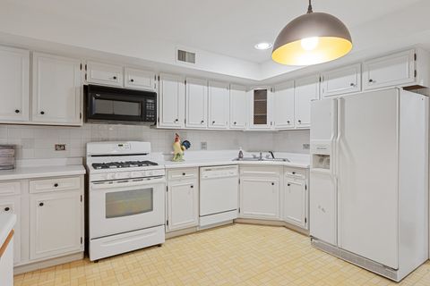 Tiny photo for 407 Ashland Avenue #5F, River Forest, IL 60305 (MLS # 12523345)