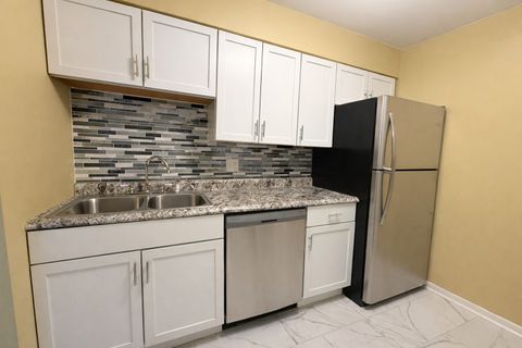 Tiny photo for 1462 Stonebridge Circle #F10, Wheaton, IL 60189 (MLS # 12560005)