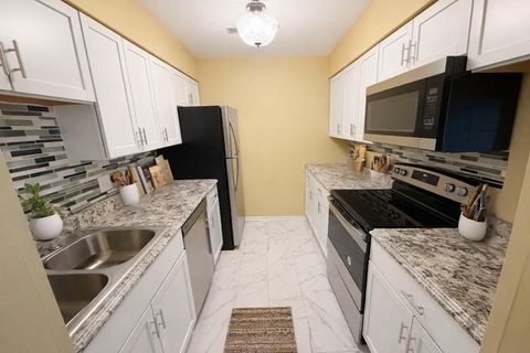 Tiny photo for 1462 Stonebridge Circle #F10, Wheaton, IL 60189 (MLS # 12560005)