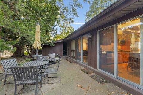 Tiny photo for 2626 Wilmette Avenue, Wilmette, IL 60091 (MLS # 12494701)