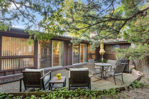 Tiny photo for 2626 Wilmette Avenue, Wilmette, IL 60091 (MLS # 12494701)