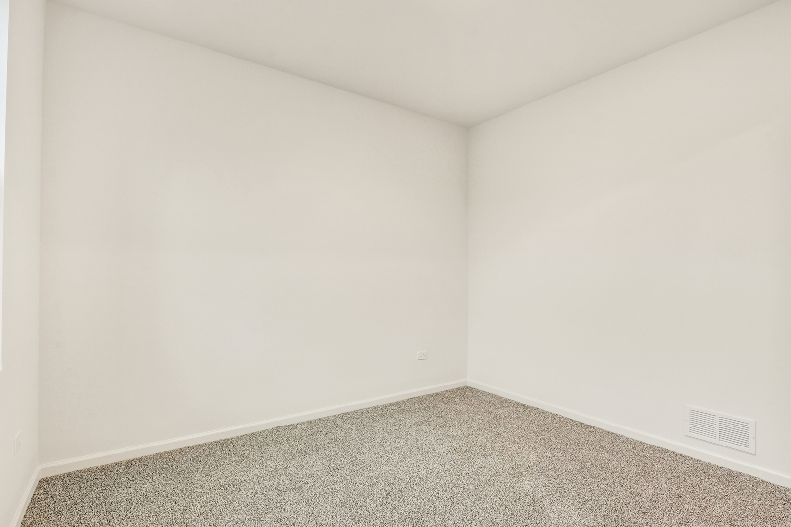 10017 Edgebrook Lane