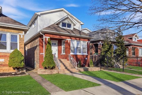Tiny photo for 7520 S CARPENTER Street, Chicago, IL 60620 (MLS # 12587505)