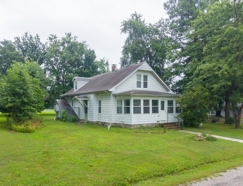 Tiny photo for 1204 N Dawley Street, Salem, IL 62881 (MLS # 12715259)