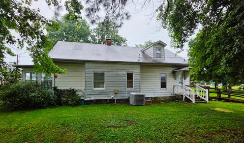 Tiny photo for 1204 N Dawley Street, Salem, IL 62881 (MLS # 12715259)