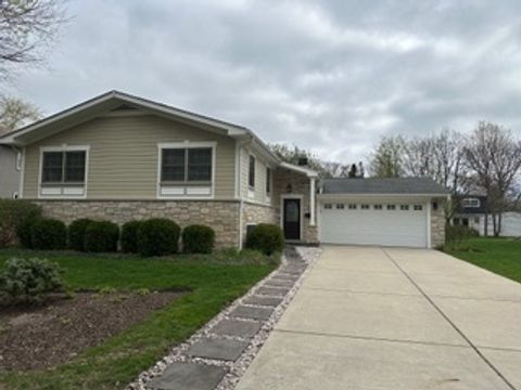 828 Liberty Bell Lane Libertyville IL 60048