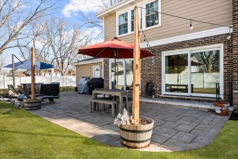 Tiny photo for 1116 Adirondack Drive, Northbrook, IL 60062 (MLS # 12574604)