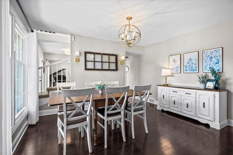 Tiny photo for 1116 Adirondack Drive, Northbrook, IL 60062 (MLS # 12574604)