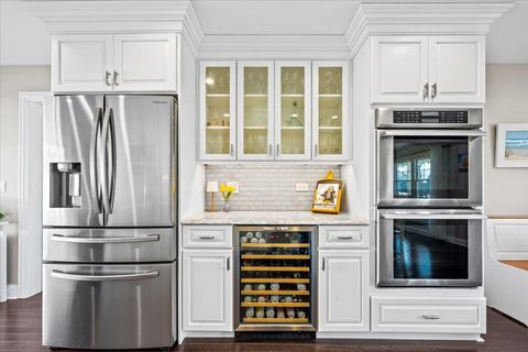 Tiny photo for 1116 Adirondack Drive, Northbrook, IL 60062 (MLS # 12574604)