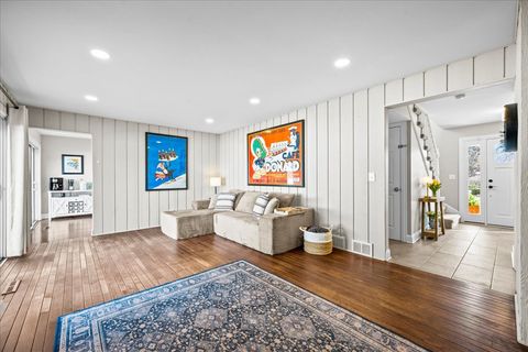 Tiny photo for 1116 Adirondack Drive, Northbrook, IL 60062 (MLS # 12574604)