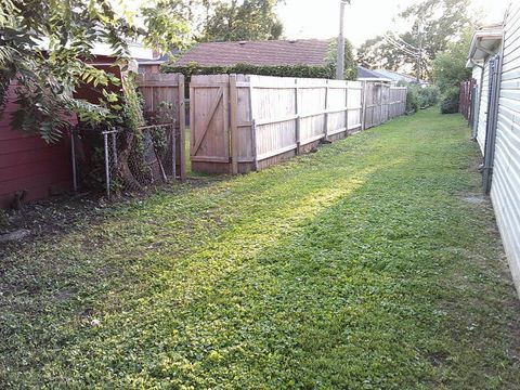 Tiny photo for 2918 W 99th Place, Evergreen Park, IL 60805 (MLS # 12474497)