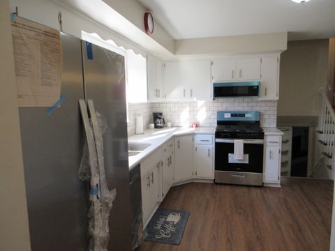 Tiny photo for 2918 W 99th Place, Evergreen Park, IL 60805 (MLS # 12474497)