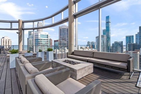 Tiny photo for 600 N Fairbanks Court #1504, Chicago, IL 60611 (MLS # 12772841)