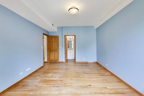 Tiny photo for 617 South Boulevard #H, Oak Park, IL 60302 (MLS # 12763765)