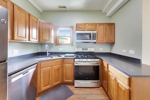 Tiny photo for 617 South Boulevard #H, Oak Park, IL 60302 (MLS # 12763765)