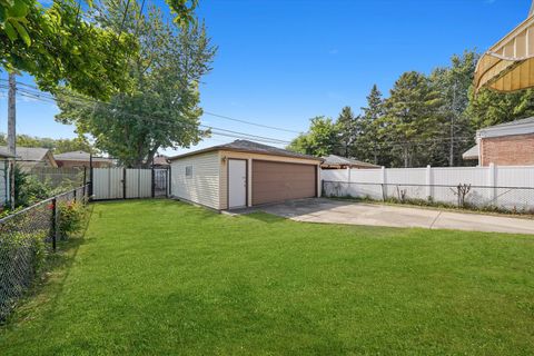 Tiny photo for 3905 W 81st Place, Chicago, IL 60652 (MLS # 12541391)