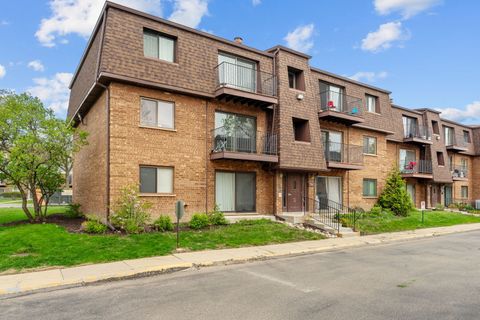 704 Cobblestone Circle D Glenview IL 60025