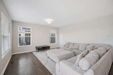 Tiny photo for 142 Roman Lane, Hawthorn Woods, IL 60047 (MLS # 12610688)