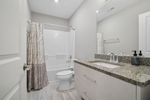 Tiny photo for 142 Roman Lane, Hawthorn Woods, IL 60047 (MLS # 12610688)