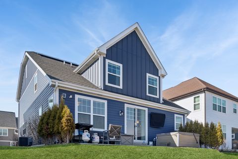 Tiny photo for 142 Roman Lane, Hawthorn Woods, IL 60047 (MLS # 12610688)