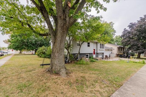 Tiny photo for 1725 Hoover Drive, Normal, IL 61761 (MLS # 12476768)