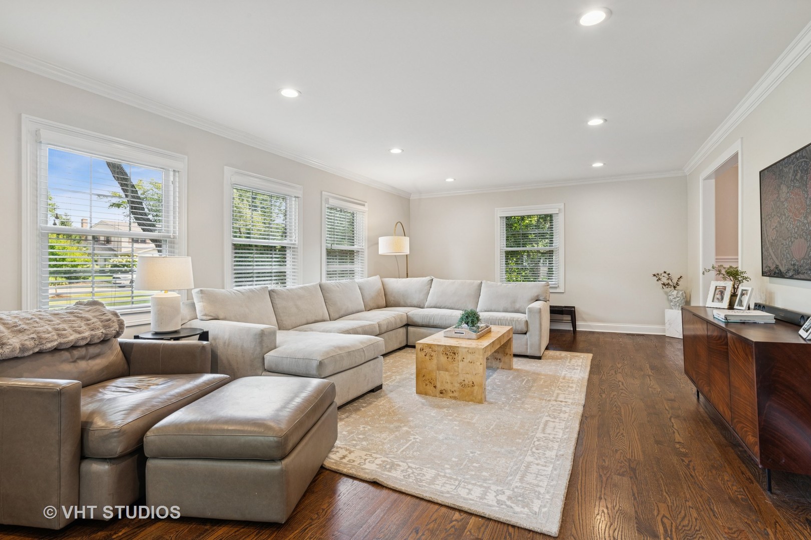 3139 Iris Court