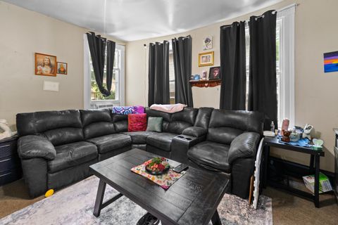 Tiny photo for 804 W 14th Street, Davenport, IA 52804 (MLS # 12656092)