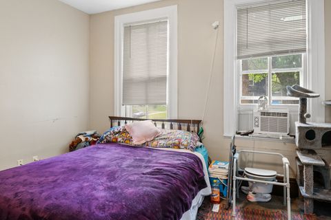 Tiny photo for 804 W 14th Street, Davenport, IA 52804 (MLS # 12656092)