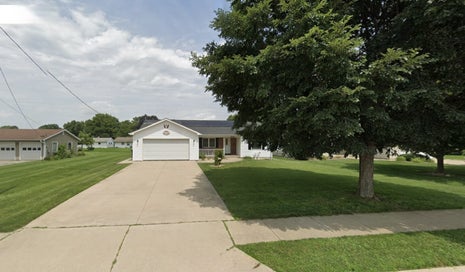 406 W Mckinley Road Ottawa IL 61350