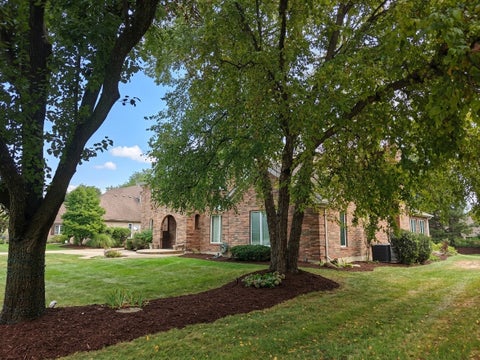 Tiny photo for 1493 TOMLIN Drive, Burr Ridge, IL 60527 (MLS # 12765764)