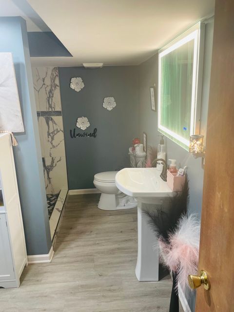 Tiny photo for 907 E 162nd Place, South Holland, IL 60473 (MLS # 12401700)