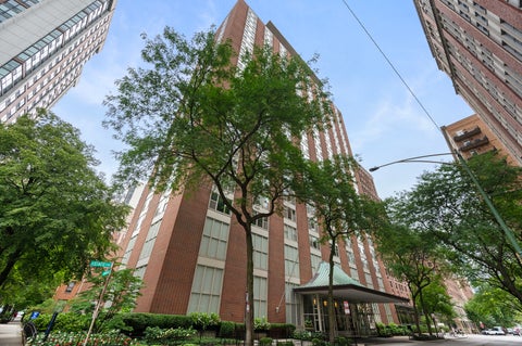 Photo of 1325 N State Parkway #17C, Chicago, IL 60610 (MLS # 12745715)