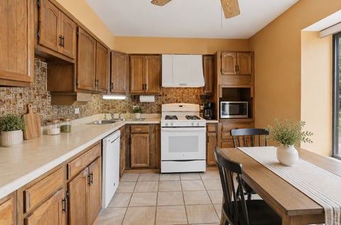 Tiny photo for 18630 Golfview Drive, Hazel Crest, IL 60429 (MLS # 12705091)