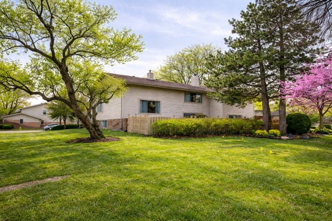 Tiny photo for 18630 Golfview Drive, Hazel Crest, IL 60429 (MLS # 12705091)