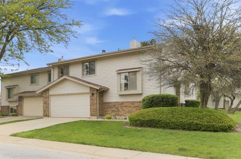 Tiny photo for 18630 Golfview Drive, Hazel Crest, IL 60429 (MLS # 12705091)