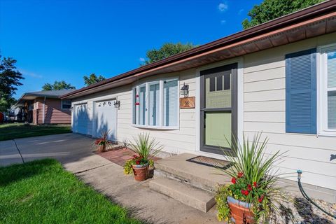 Tiny photo for 16 Holly Drive, Clinton, IL 61727 (MLS # 12480035)