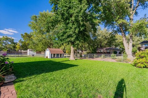 Tiny photo for 16 Holly Drive, Clinton, IL 61727 (MLS # 12480035)